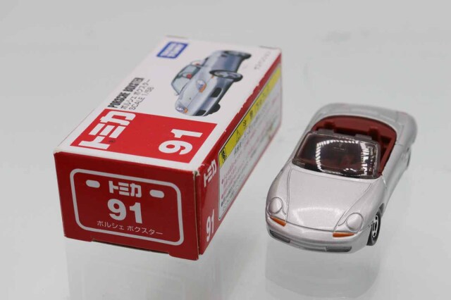 トミカ　赤箱