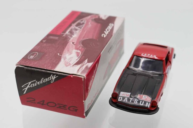 ミニカーショップ ケンボックス トミカ特注（日本製）ダットサン