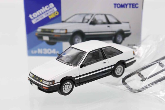 トミカ　TLV　ネオ