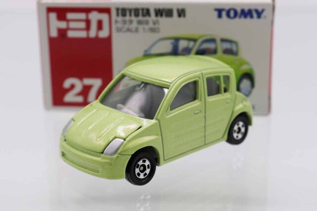 トミカ　赤箱