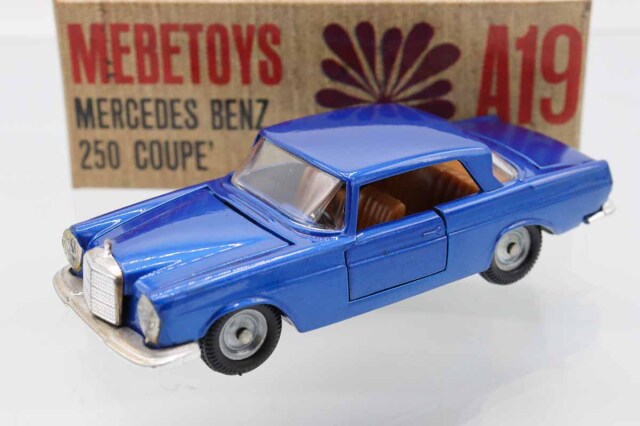 ブリキ製【メルセデス・ベンツ 250 SE ミニカー】ゼンマイ仕掛け（ブルー） ミニカーショップ ケンボックス