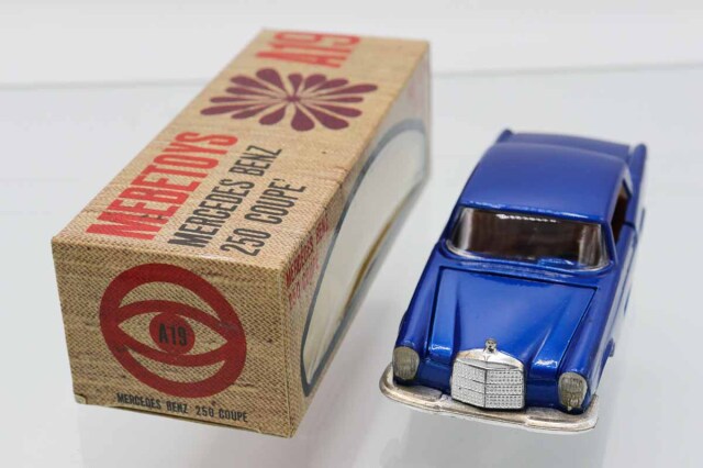 ミニカーショップ ケンボックス MEBETOYS☆A19☆メルセデスベンツ250