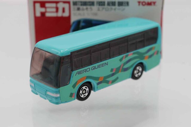トミカ　赤箱