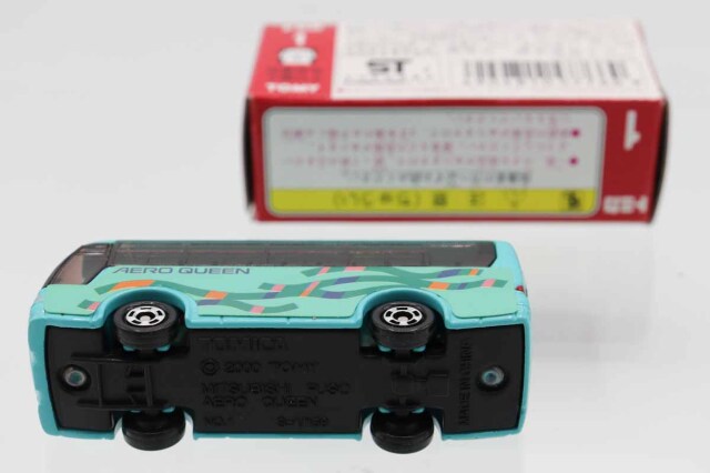 トミカ　赤箱