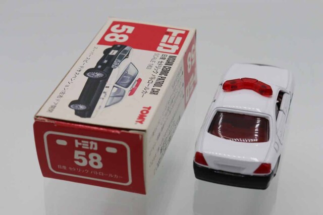 ミニカーショップ ケンボックス トミカ 赤箱☆58☆日産セドリック
