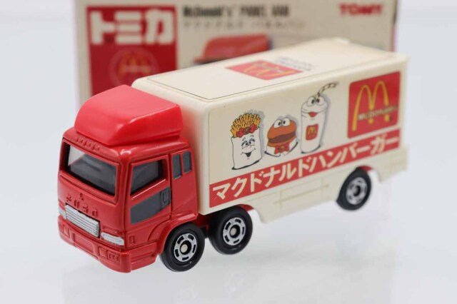 トミカ　赤箱