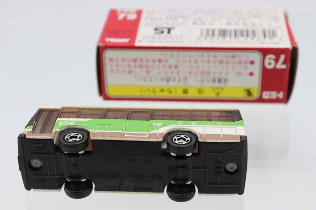 トミカ　赤箱