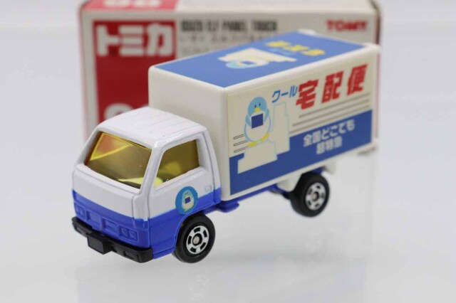 トミカ　赤箱
