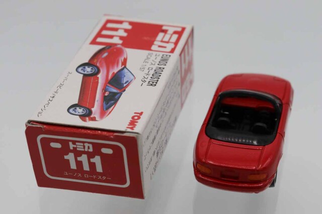 ミニカーショップ ケンボックス トミカ 赤箱☆111☆マツダユーノス