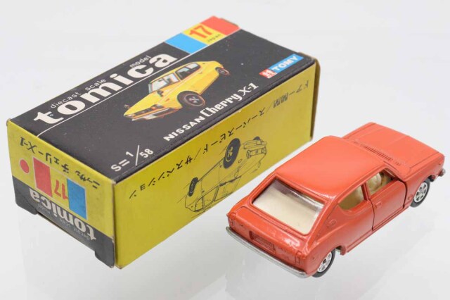 ミニカーショップ ケンボックス トミカ 黒箱☆17☆日産チェリー X-1