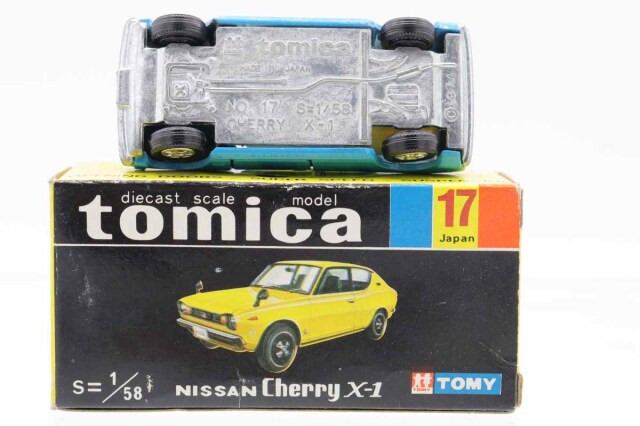 ミニカーショップ ケンボックス トミカ 黒箱☆17☆日産チェリー X-1