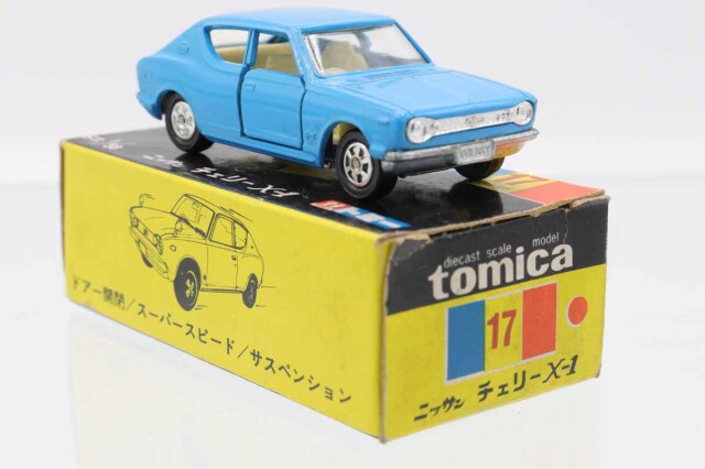 ミニカーショップ ケンボックス トミカ 黒箱☆17☆日産チェリー X-1