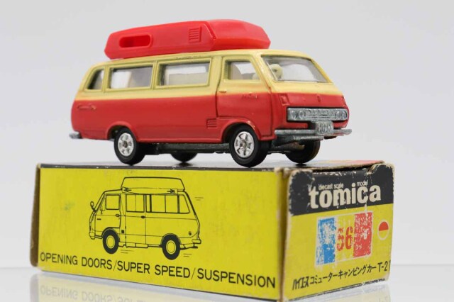 ミニカーショップ ケンボックス トミカ 黒箱☆56☆トヨタハイエース