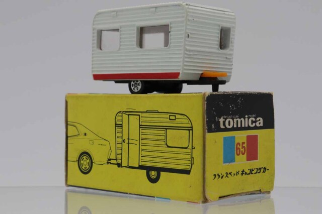 トミカ黒箱65フランスベッドキャンピングカースカイライン岩石落としスタント日本製 ミニカーショップ ケンボックス トミカ 黒箱☆65☆フランスベッド