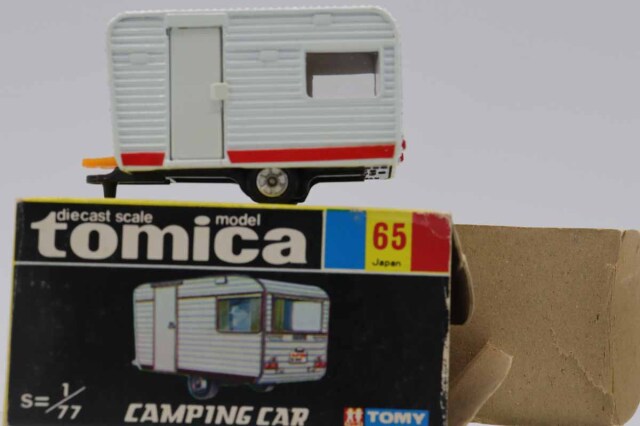 トミカ　黒箱