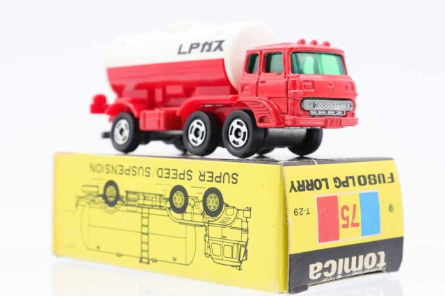 ミニカーショップ ケンボックス トミカ 黒箱☆75☆三菱ふそうLPG