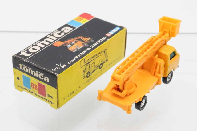 ミニカーショップ ケンボックス トミカ 黒箱☆88☆日産キャブオール