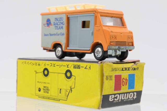 ミニカーショップ ケンボックス トミカ 黒箱☆49☆いすゞハイルーフ