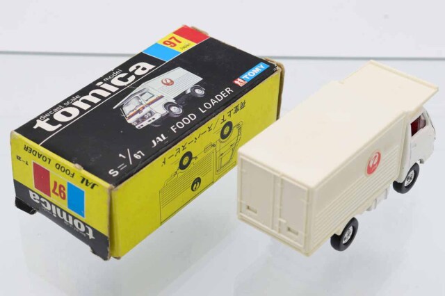 ミニカーショップ ケンボックス トミカ 黒箱☆97☆いすゞエルフ 日本