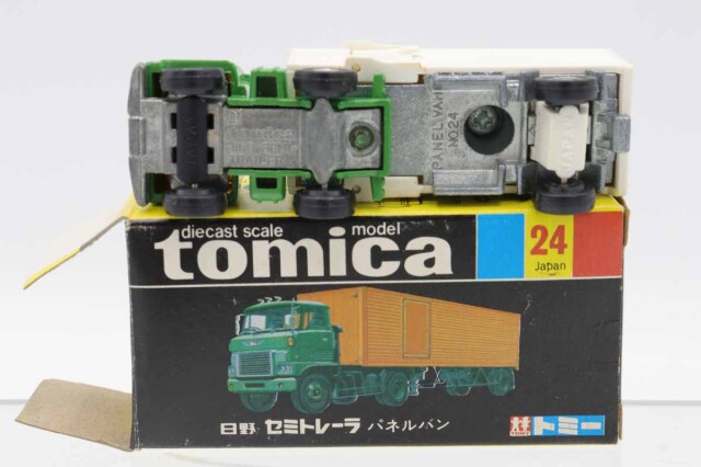 ミニカーショップ ケンボックス トミカ 黒箱☆24☆日野セミトレーラ