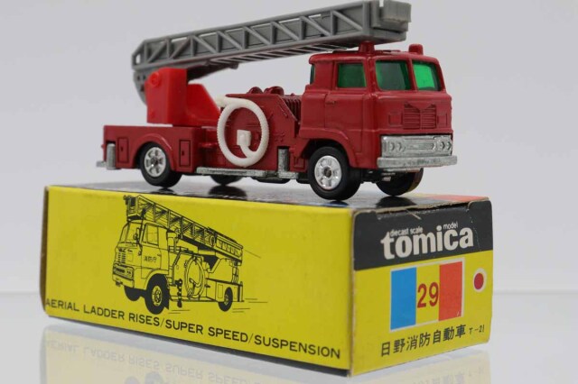 ミニカーショップ ケンボックス トミカ 黒箱☆29☆日野ハシゴ 消防車