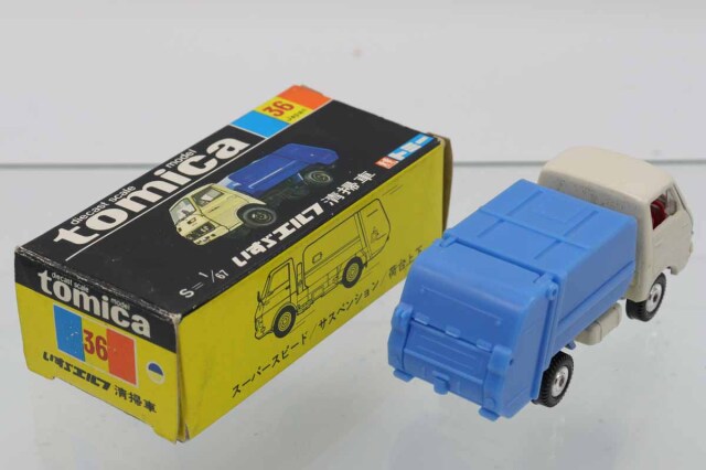 ミニカーショップ ケンボックス トミカ 黒箱☆36☆いすゞエルフ 清掃車