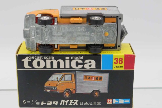 ミニカーショップ ケンボックス トミカ 黒箱☆38☆トヨタハイエース 日