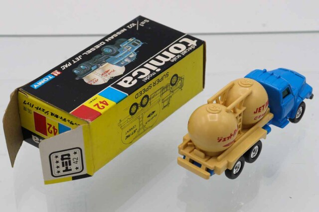 ミニカーショップ ケンボックス トミカ 黒箱☆42☆日産ディーゼル