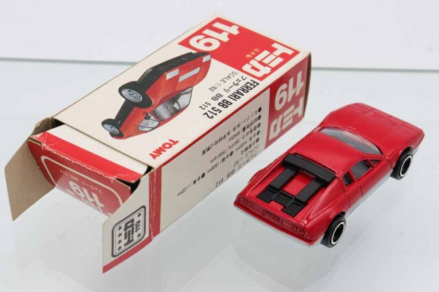 【日本製】　トミカ　フェラーリ　BB512　赤箱 日本製】 トミカ フェラーリ BB512 赤箱 - メルカリ