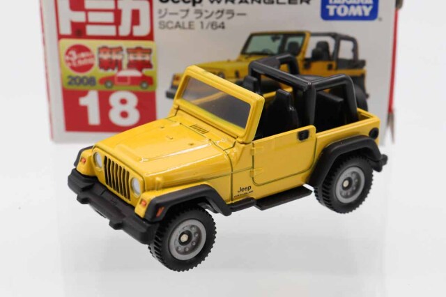 トミカ　赤箱