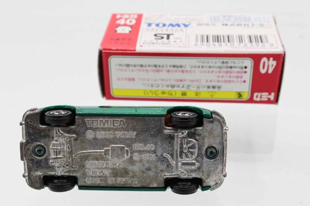 トミカ　赤箱