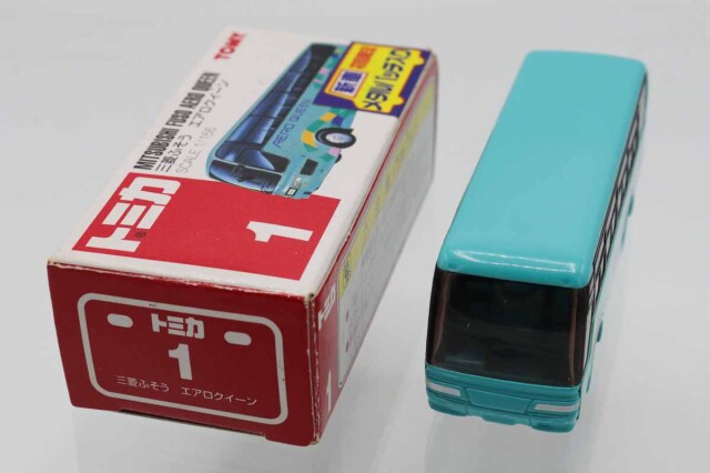 トミカ　赤箱