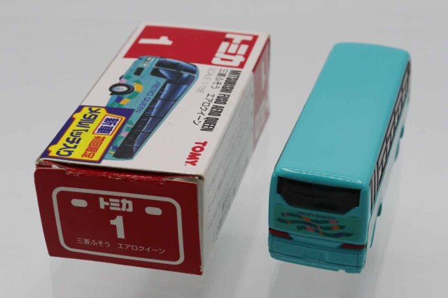 トミカ　赤箱