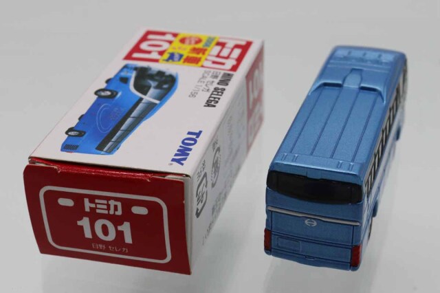 トミカ　赤箱