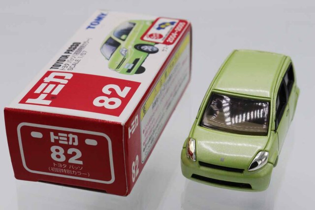 ミニカーショップ ケンボックス トミカ 赤箱☆82☆トヨタパッソ(初回