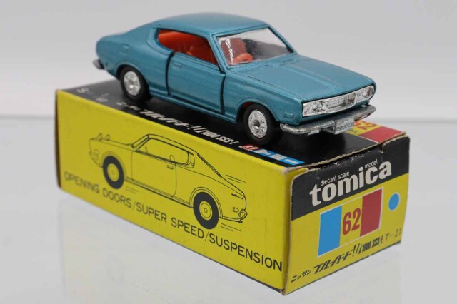 ミニカーショップ ケンボックス トミカ 黒箱☆62☆日産ブルーバード U