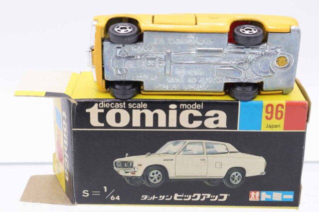 ミニカーショップ ケンボックス トミカ 黒箱☆96☆ダットサン