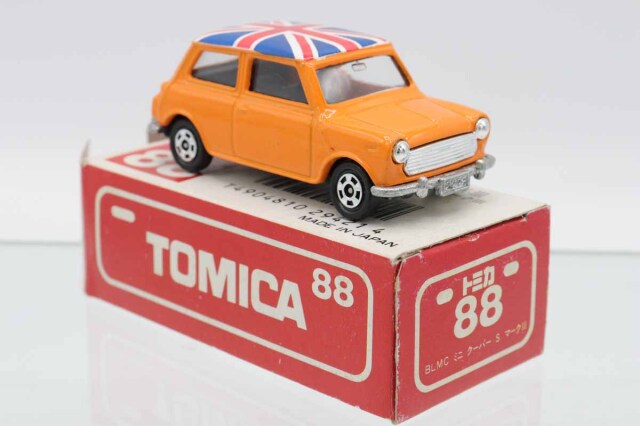 ミニカーショップ ケンボックス トミカ 赤箱(日本製)☆88☆BLMCミニ