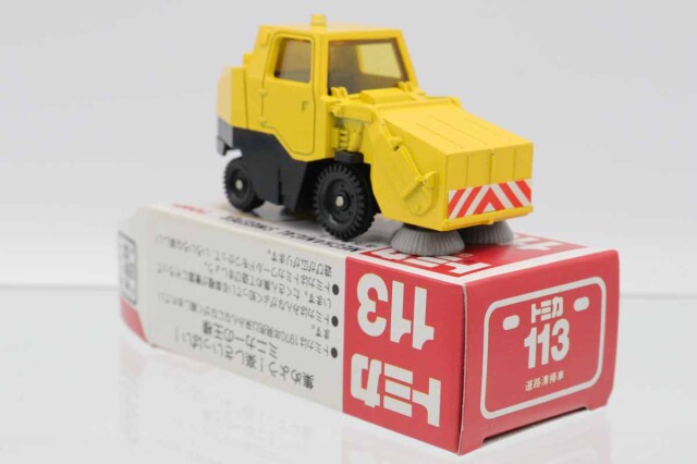 ミニカーショップ ケンボックス トミカ 赤箱(日本製)☆113☆道路清掃車