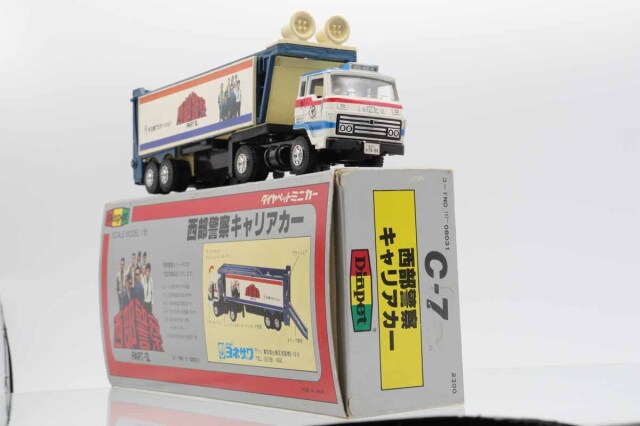 ミニカーショップ ケンボックス 西部警察☆C-7☆いすゞオート トランス