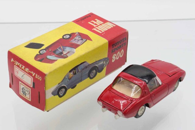 ミニカーショップ ケンボックス モデルペットトヨタスポーツ800(赤/黒