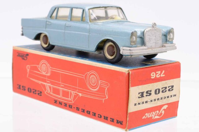 ミニカーショップ ケンボックス Tekno☆726☆MERCEDES-BENZ 220SE(水色