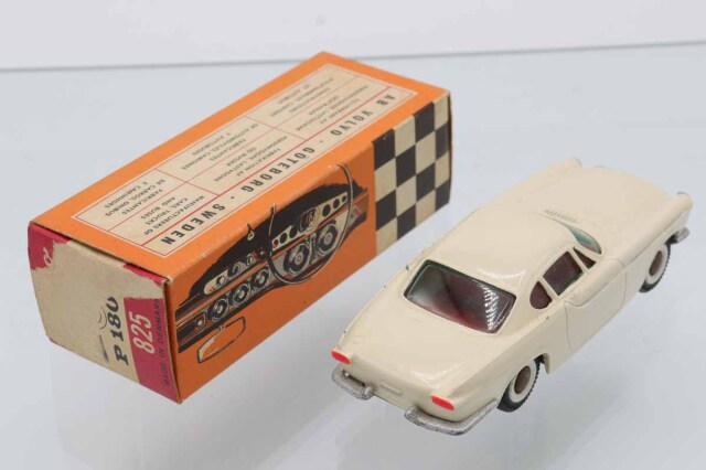 ミニカーショップ ケンボックス Tekno☆825☆VOLVO P1800(アイボリー