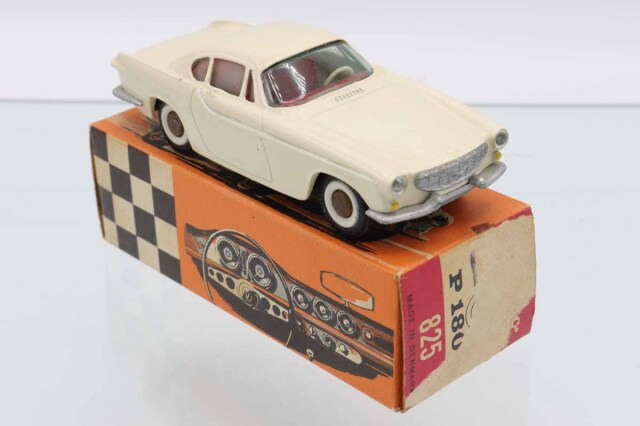 ミニカーショップ ケンボックス Tekno☆825☆VOLVO P1800(アイボリー
