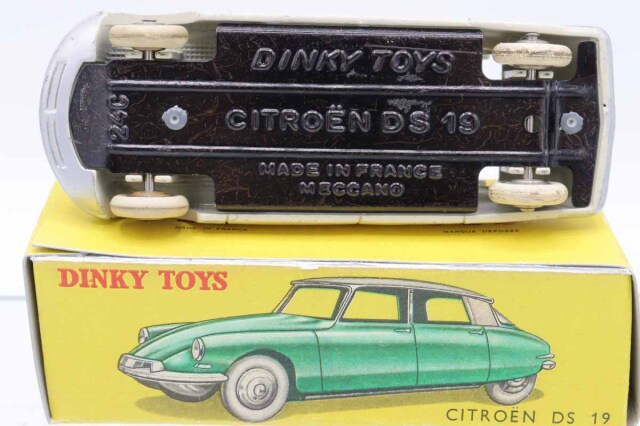 ミニカーショップ ケンボックス DINKY TOYS☆24C☆CITROEN DS 19