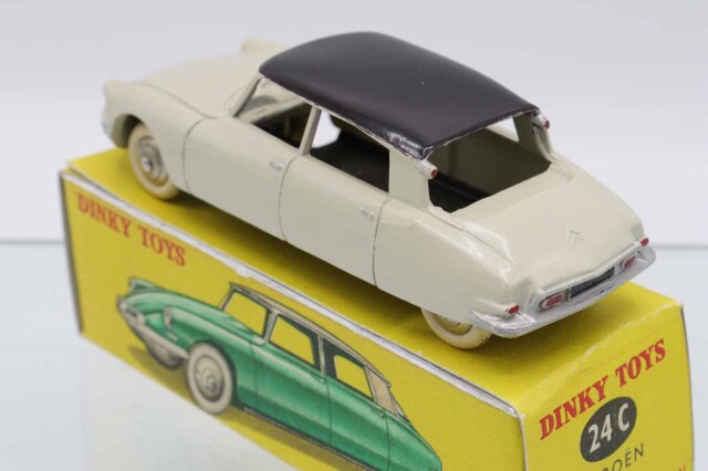 ミニカーショップ ケンボックス DINKY TOYS☆24C☆CITROEN DS 19