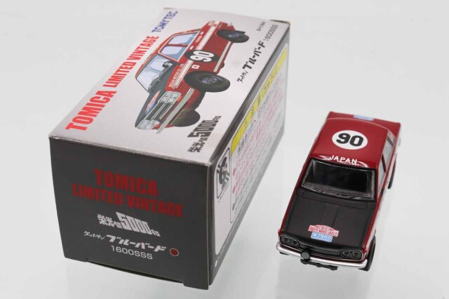 トミカ リミテッドヴィンテージ ブルーバード 1600SSS LV-205a ダットサン ブルーバード 4ドア 1600SSS（白） 65年式 | 製品