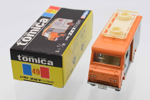 ミニカーショップ ケンボックス トミカ 黒箱☆49☆いすゞエルフ