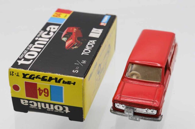 ミニカーショップ ケンボックス トミカ 黒箱☆64☆トヨタハイラックス