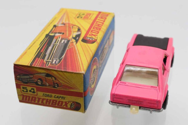 ミニカーショップ ケンボックス マッチボックス☆54☆FORD CAPRI
